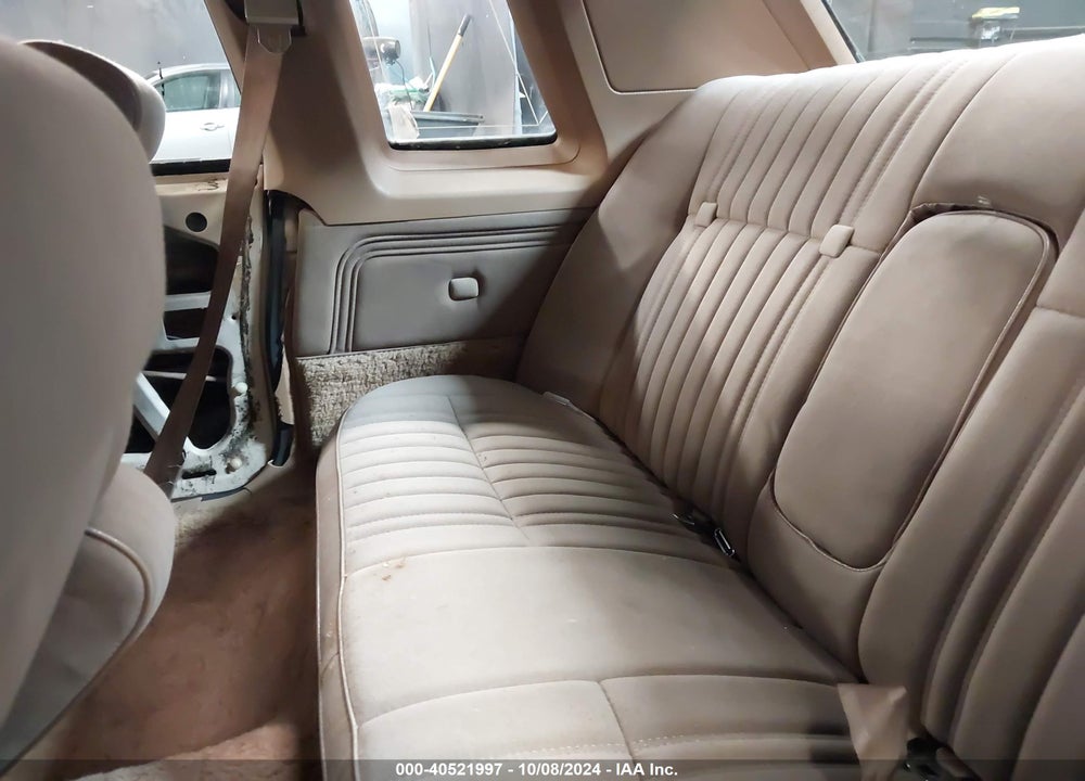 1981 FORD LTD CROWN VICTORIA VIN: 1FABP34F6BU113425