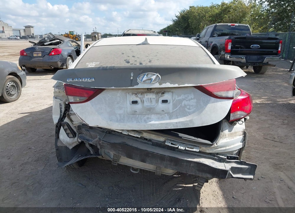 2015 HYUNDAI ELANTRA SE VIN: 5NPDH4AEXFH611077