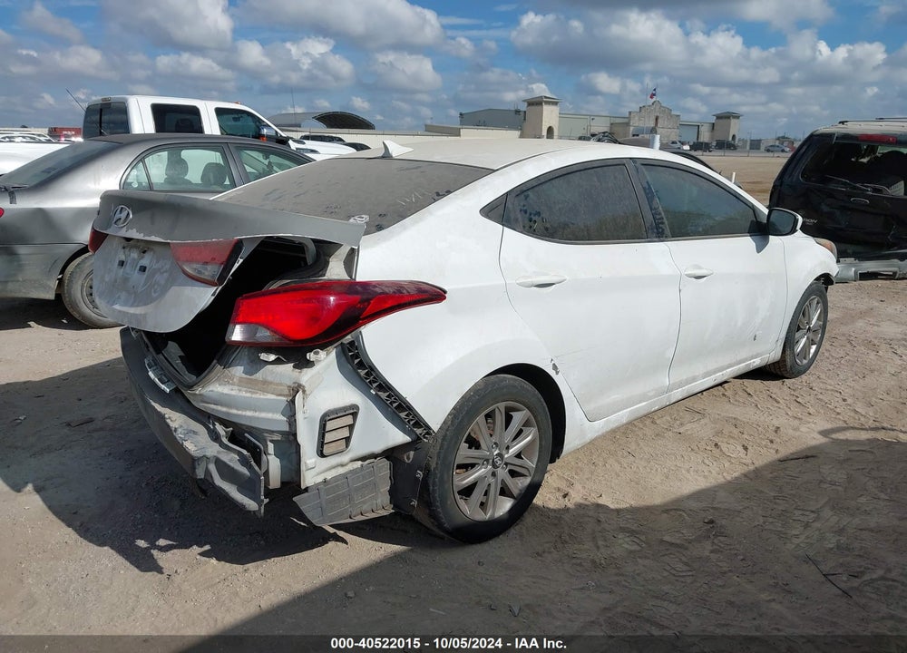 2015 HYUNDAI ELANTRA SE VIN: 5NPDH4AEXFH611077