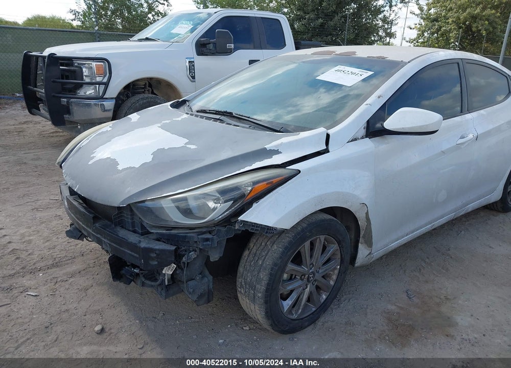 2015 HYUNDAI ELANTRA SE VIN: 5NPDH4AEXFH611077
