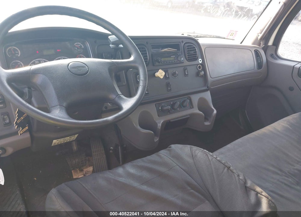 2014 FREIGHTLINER M2 106 MEDIUM DUTY VIN: 1FVACWDT3EHFV9724