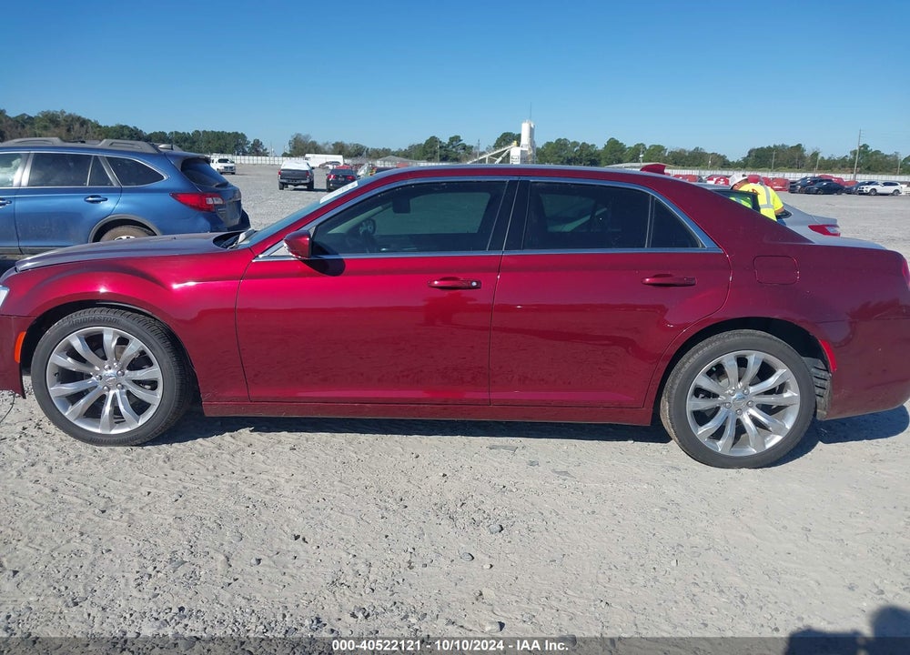 2019 CHRYSLER 300 TOURING L VIN: 2C3CCAAG4KH627633