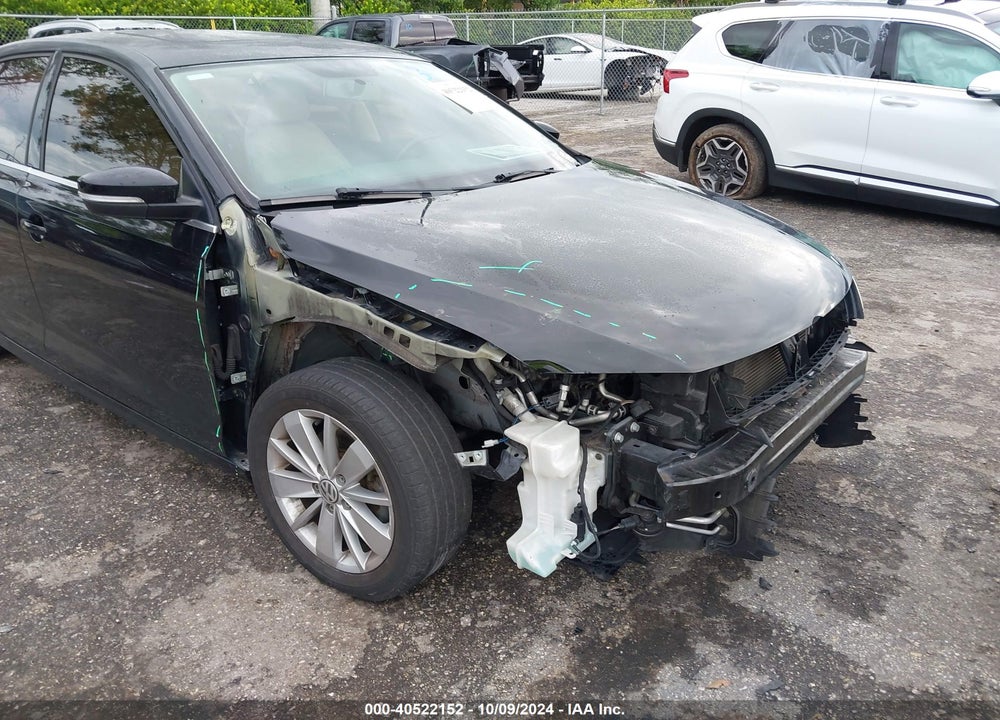 2016 VOLKSWAGEN JETTA VIN: 3VWD67AJ8GM385358