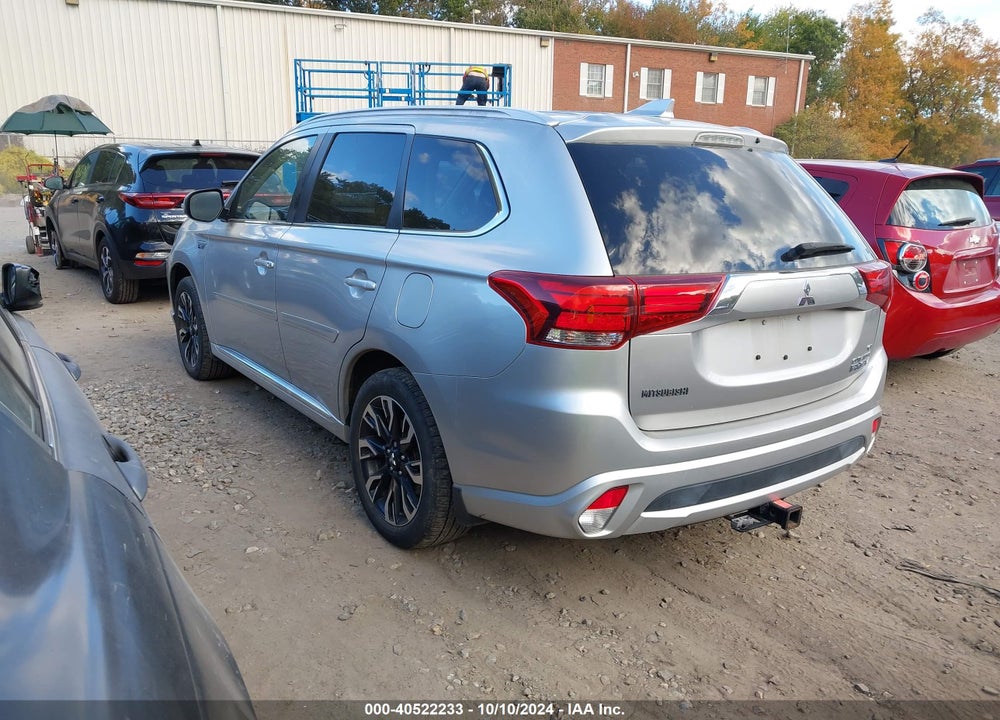2018 MITSUBISHI OUTLANDER PHEV GT VIN: JA4J24A53JZ061673