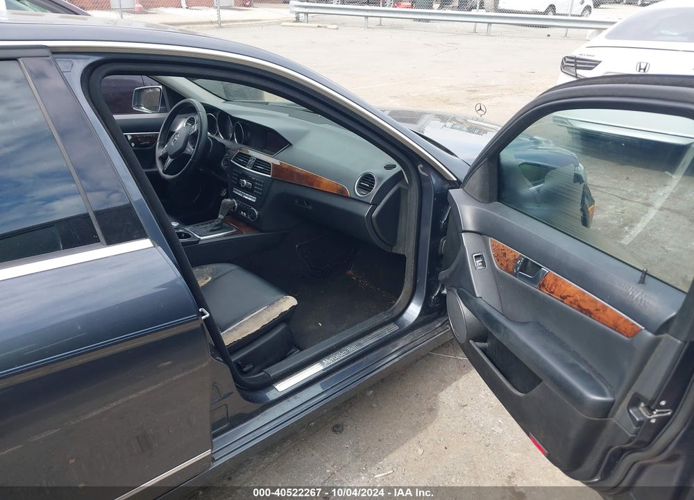 2014 MERCEDES-BENZ C 300 LUXURY 4MATIC/SPORT 4MATIC VIN: WDDGF8AB6EG226964