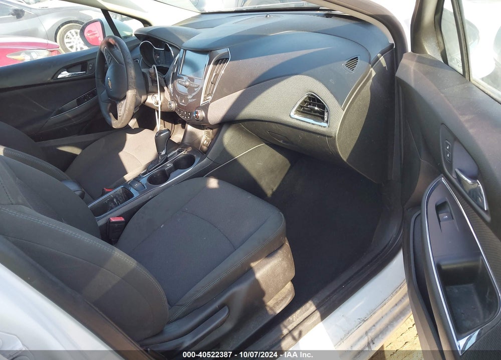 2018 CHEVROLET CRUZE LT AUTO VIN: 1G1BE5SM6J7159145