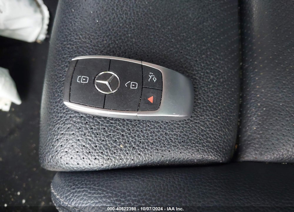 2020 MERCEDES-BENZ C 300 VIN: WDDWJ8DB0LF948133