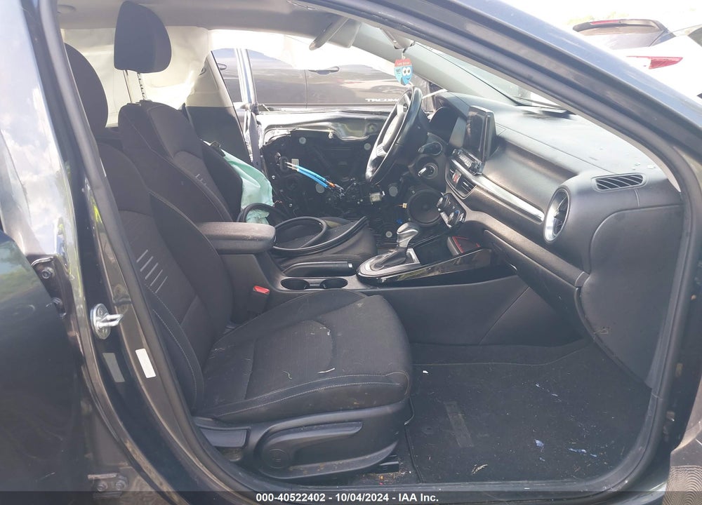 2019 KIA FORTE S VIN: 3KPF34AD7KE012831