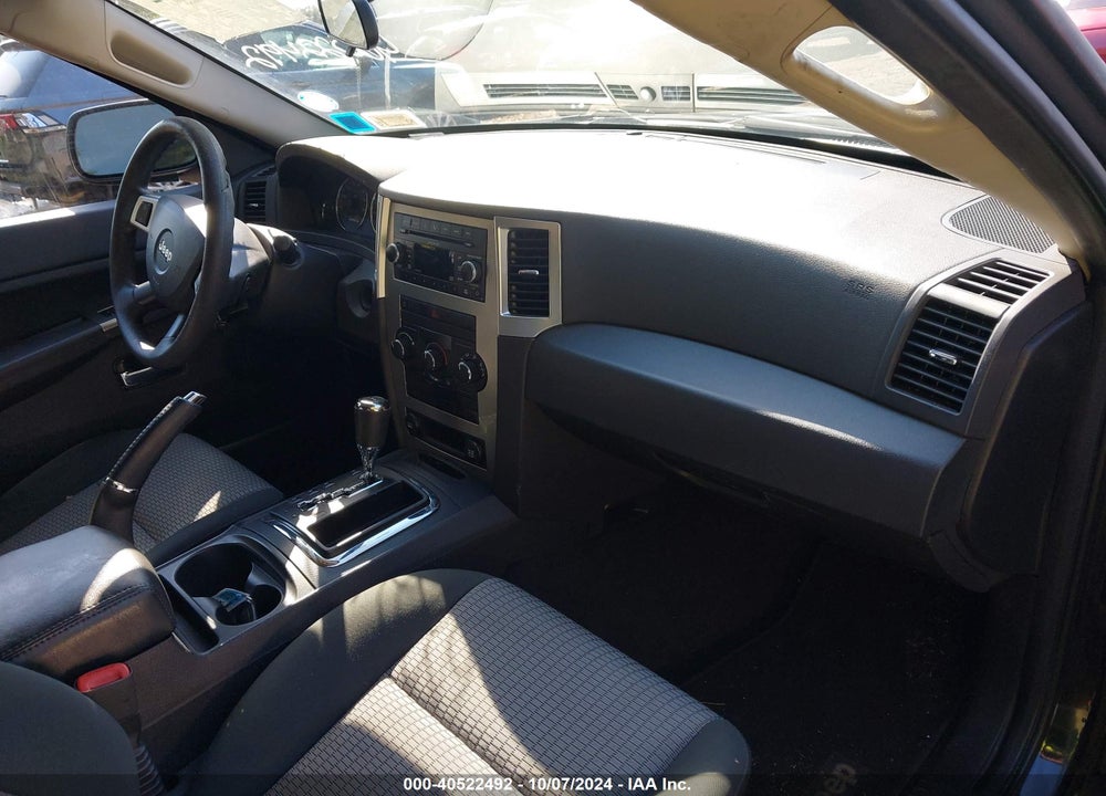 2009 JEEP GRAND CHEROKEE LAREDO VIN: 1J8GR48K19C556288