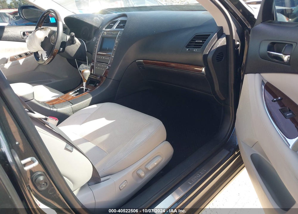 2011 LEXUS ES 350 VIN: JTHBK1EGXB2460819