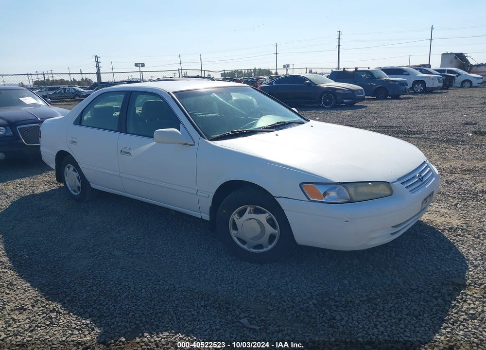1999 TOYOTA CAMRY CE VIN: 4T1BG22K5XU869822