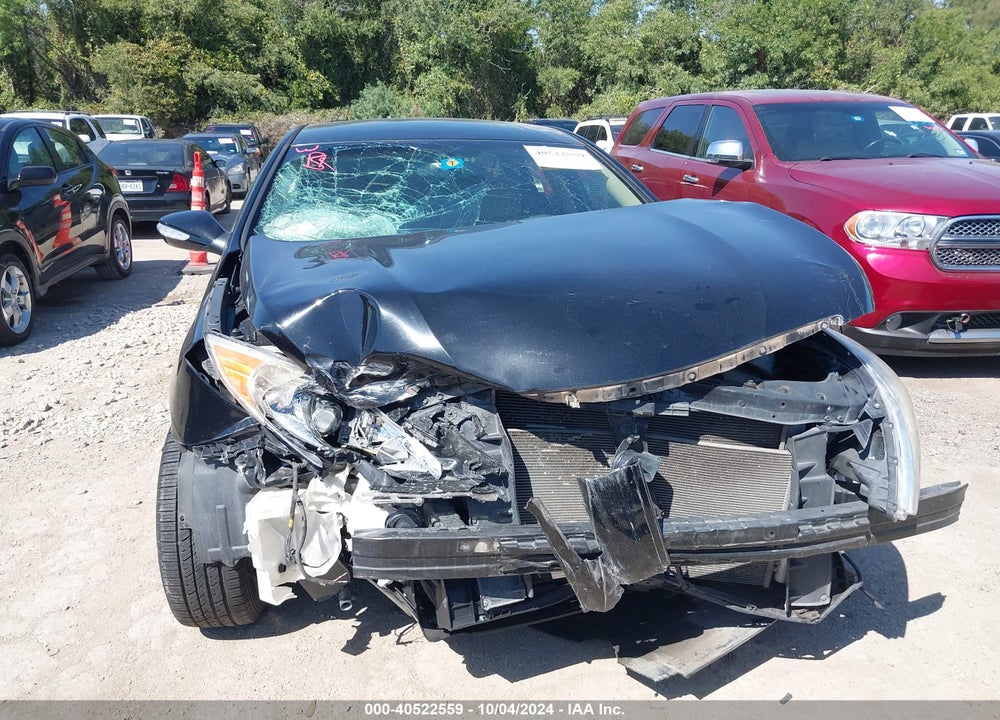2014 HYUNDAI SONATA GLS VIN: 5NPEB4AC5EH850748