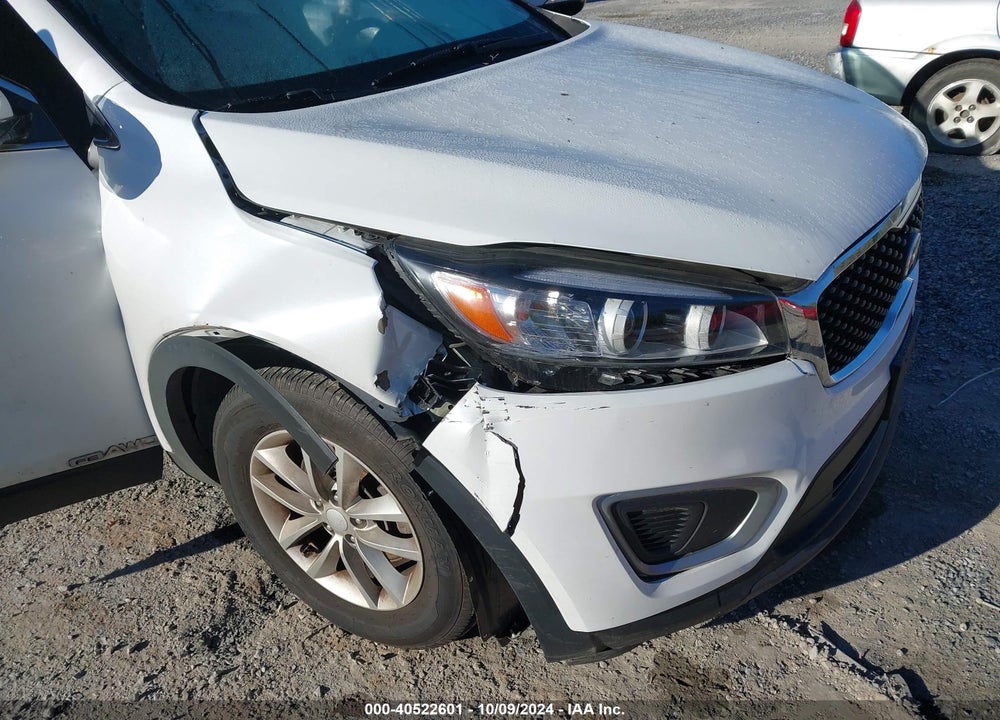 2017 KIA SORENTO 3.3L LX VIN: 5XYPGDA5XHG326521