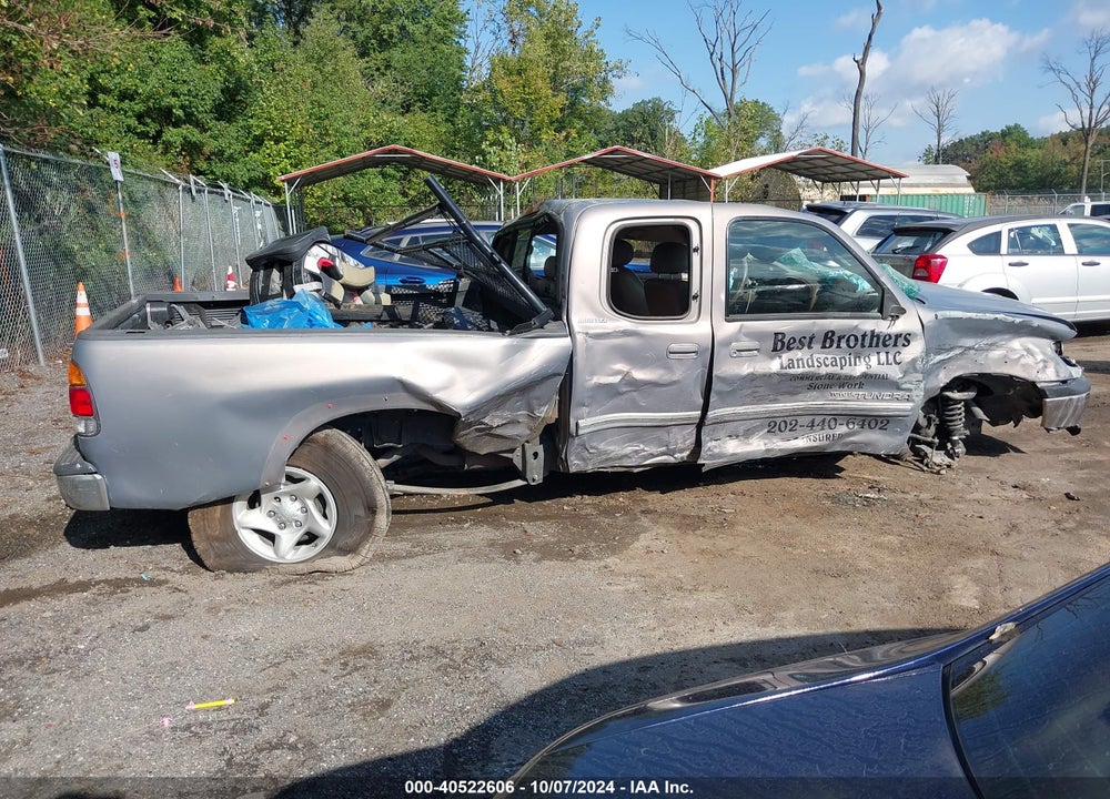 2001 TOYOTA TUNDRA LTD V8 VIN: 5TBRT38181S156419