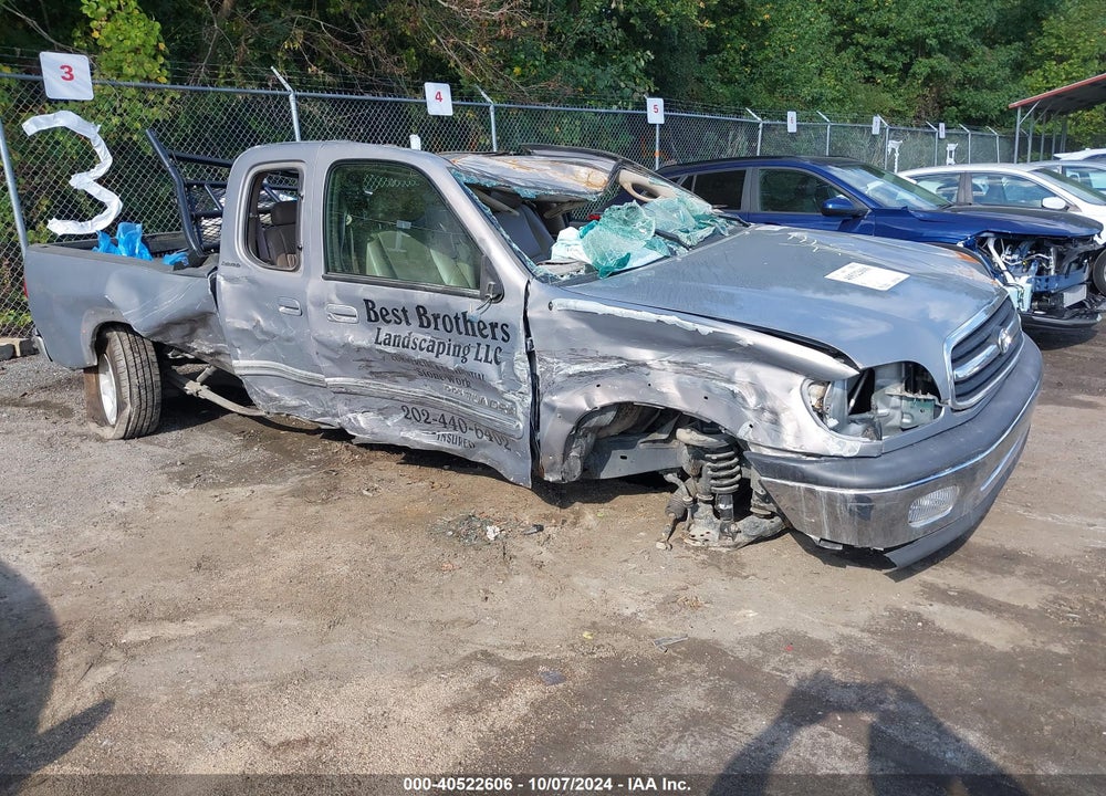 2001 TOYOTA TUNDRA LTD V8 VIN: 5TBRT38181S156419