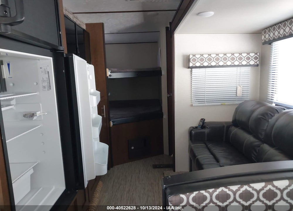 2020 AVENGER TRAVEL TRAILER VIN: 5ZT2AVSB8LB925165