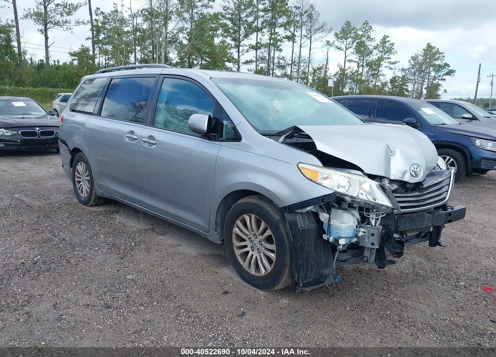 2011 TOYOTA SIENNA XLE V6 VIN: 5TDYK3DC7BS002556