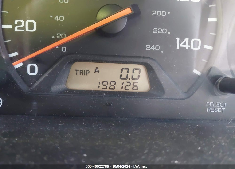 2000 HONDA ACCORD 2.3 SE VIN: JHMCG5675YC015452