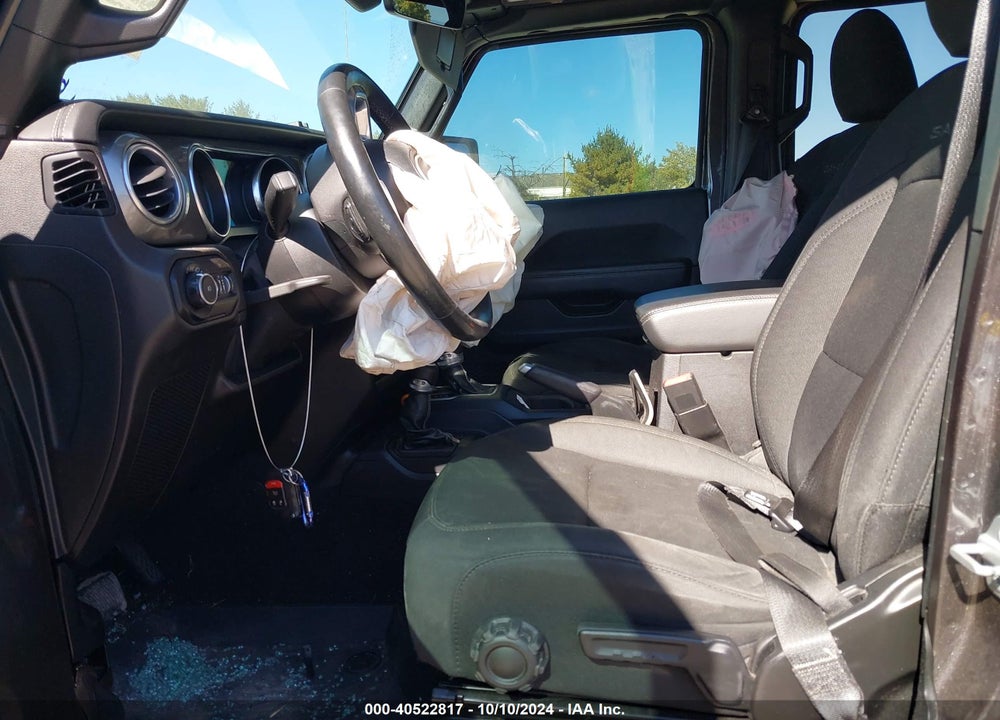 2020 JEEP WRANGLER UNLIMITED SAHARA 4X4 VIN: 1C4HJXEG3LW120763