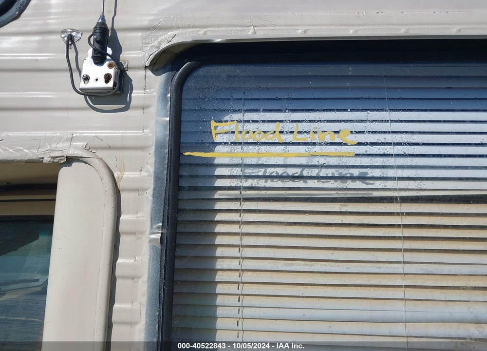 1992 COACHMEN MOTOR HOME VIN: 1FDKE30G3NHA53756
