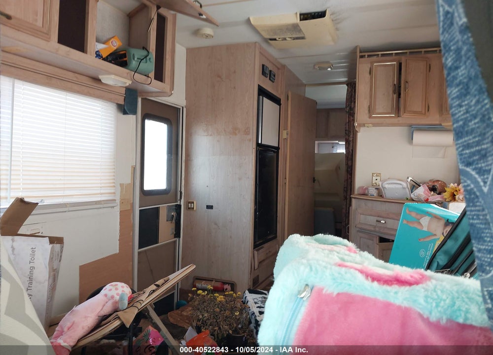 1992 COACHMEN MOTOR HOME VIN: 1FDKE30G3NHA53756