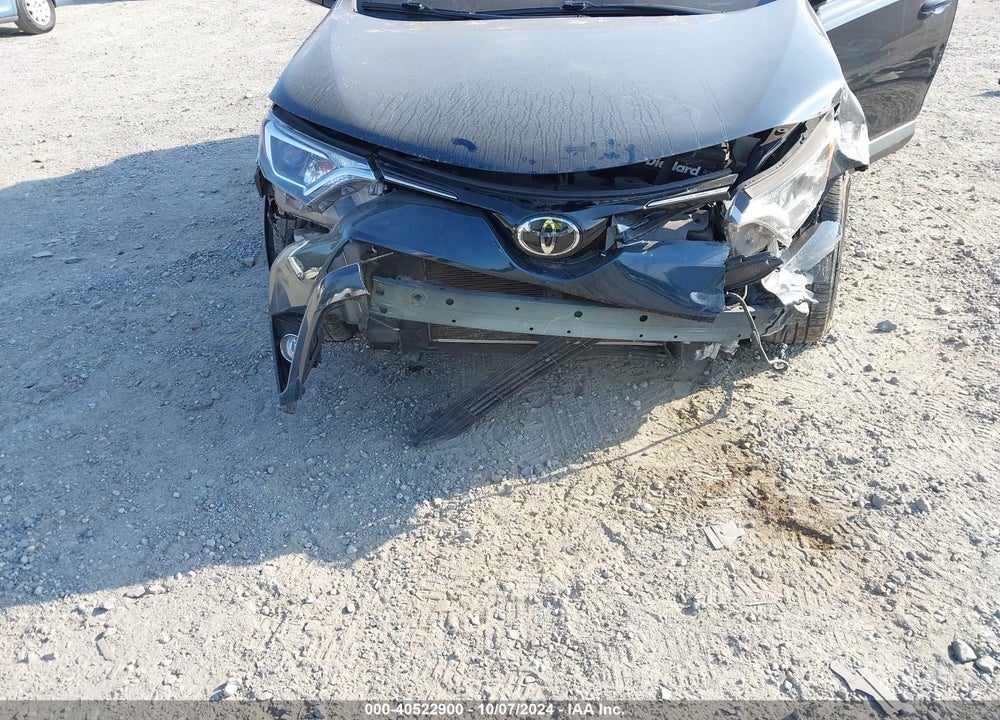 2018 TOYOTA RAV4 XLE VIN: JTMRFREV9JJ736042