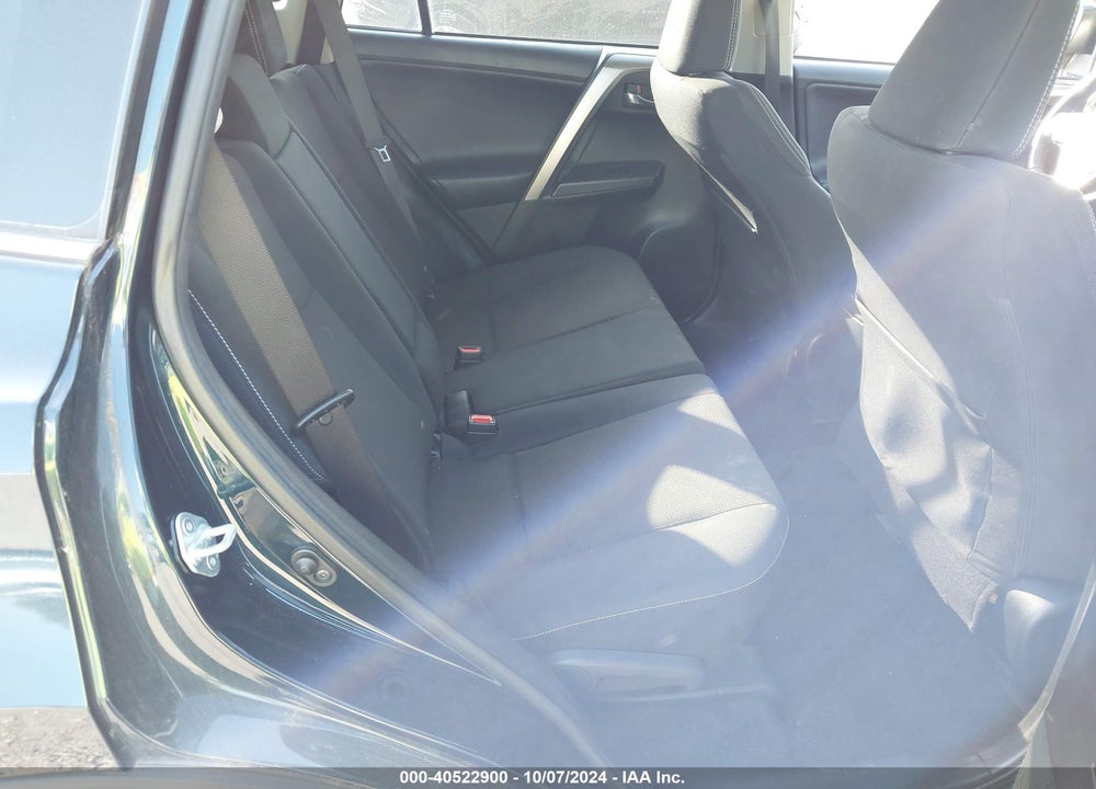 2018 TOYOTA RAV4 XLE VIN: JTMRFREV9JJ736042