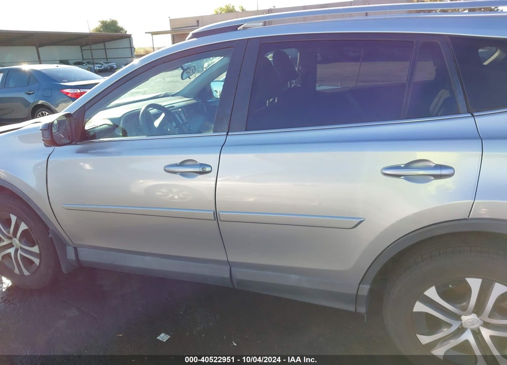 2017 TOYOTA RAV4 LE VIN: 2T3ZFREV2HW347075