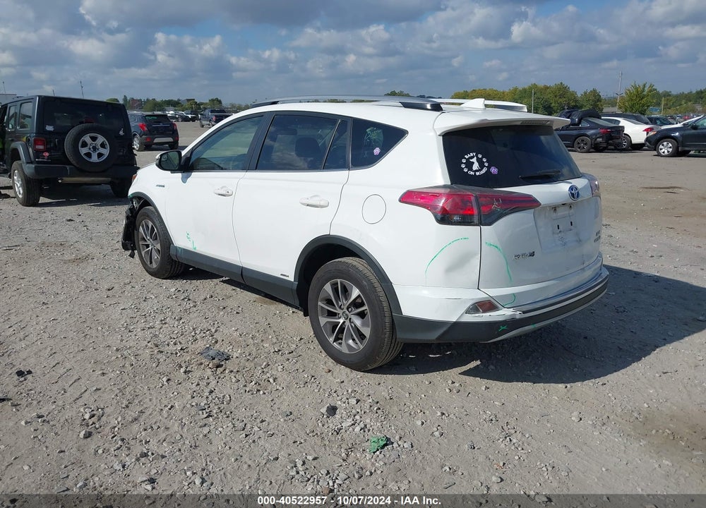 2018 TOYOTA RAV4 HYBRID XLE VIN: JTMRJREV3JD173549