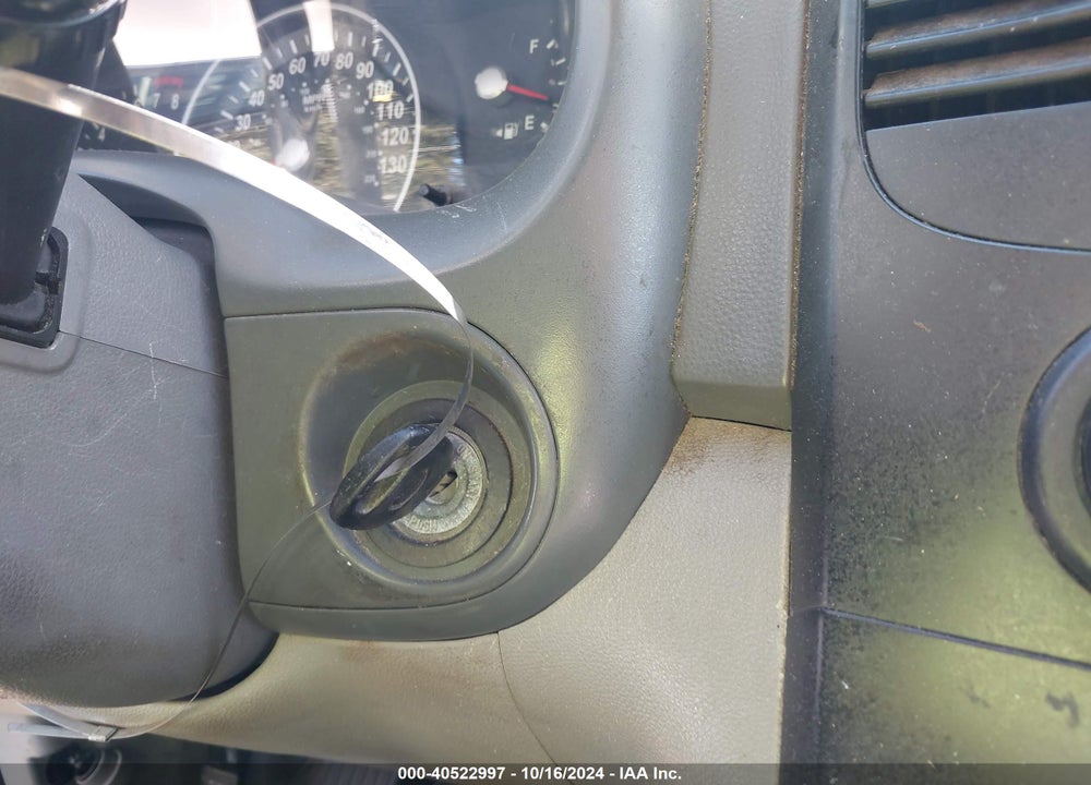 2012 KIA SEDONA LX VIN: KNDMG4C75C6458762