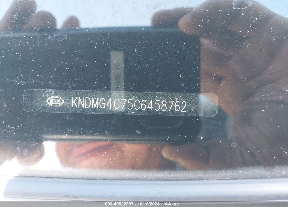 2012 KIA SEDONA LX VIN: KNDMG4C75C6458762