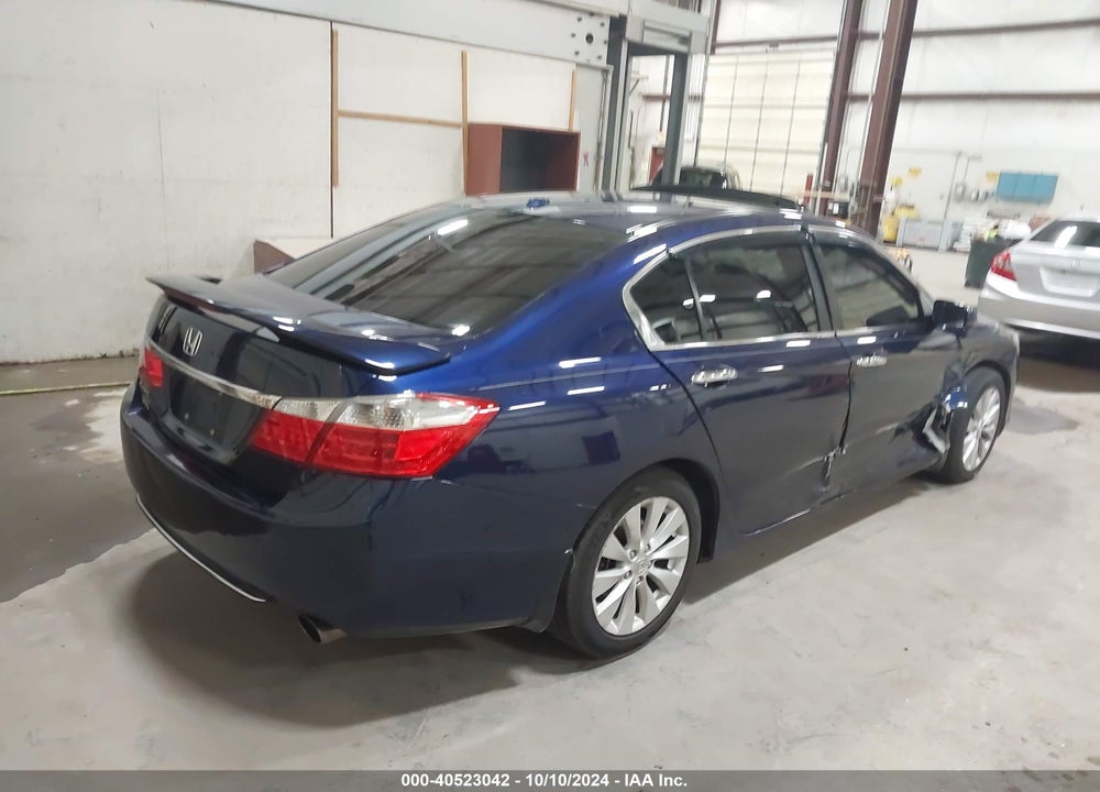 2013 HONDA ACCORD VIN: 1HGCR2F87DA050813