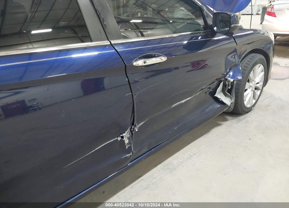 2013 HONDA ACCORD VIN: 1HGCR2F87DA050813