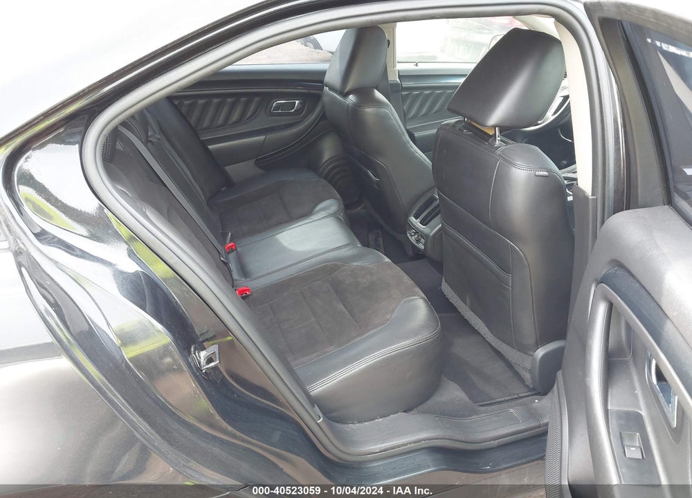 2010 FORD TAURUS SHO VIN: 1FAHP2KT7AG105764