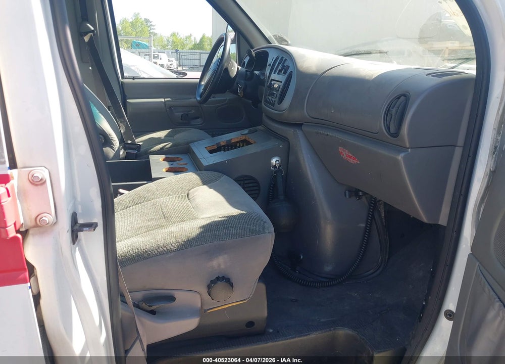2002 FORD E-350 SUPER DUTY COMMERCIAL/RECREATIONAL VIN: 1FDSS34F12HA32281