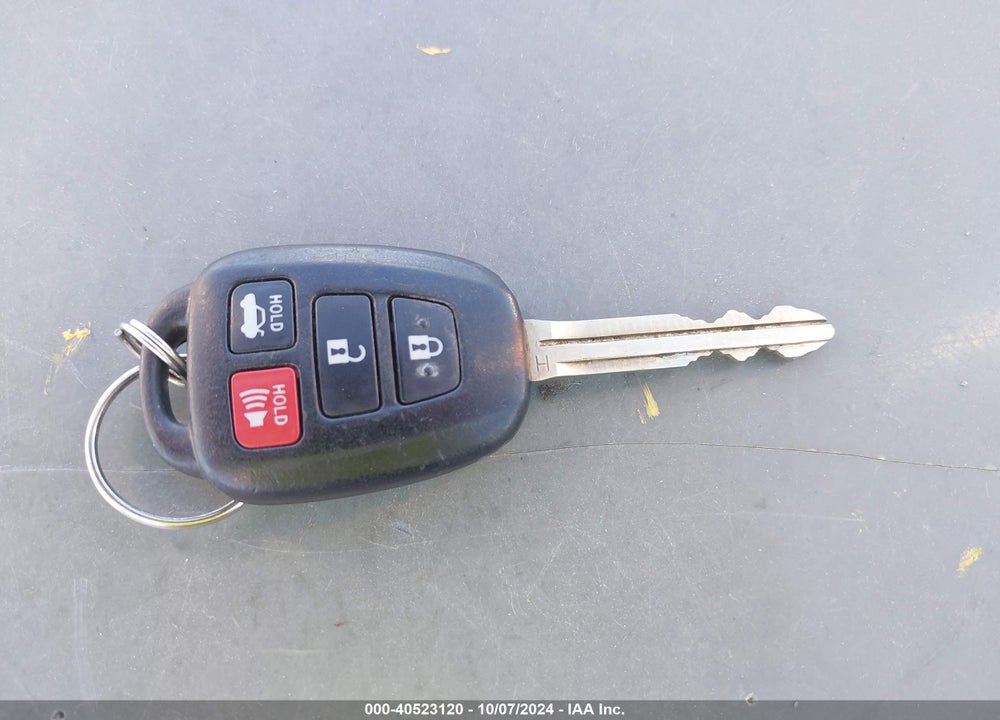 2015 TOYOTA COROLLA LE VIN: 2T1BURHE9FC332471