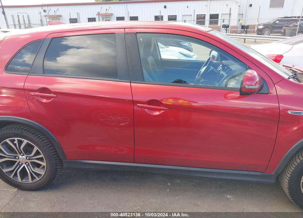 2018 MITSUBISHI OUTLANDER SPORT 2.4 SE VIN: JA4AP3AW3JU012975