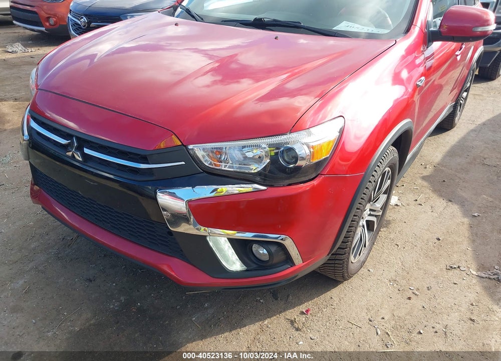 2018 MITSUBISHI OUTLANDER SPORT 2.4 SE VIN: JA4AP3AW3JU012975