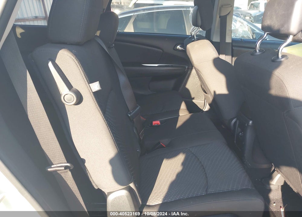 2018 DODGE JOURNEY SE VIN: 3C4PDCAB7JT236721