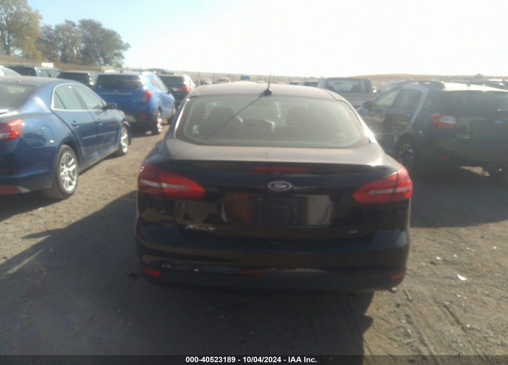 2018 FORD FOCUS SE VIN: 1FADP3F29JL207810