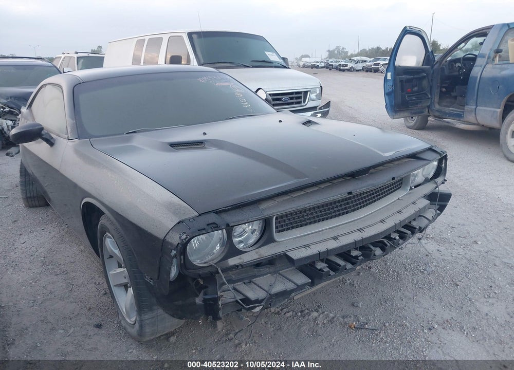 2014 DODGE CHALLENGER SXT VIN: 2C3CDYAG4EH311191