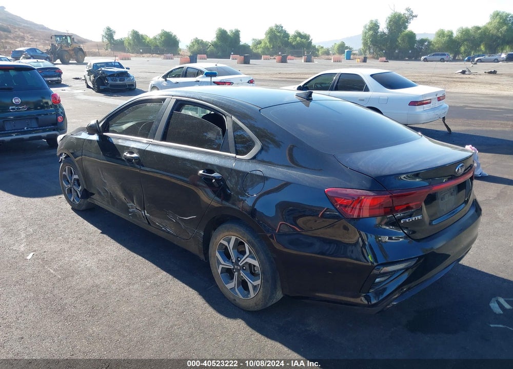 2019 KIA FORTE LXS VIN: 3KPF24ADXKE016486
