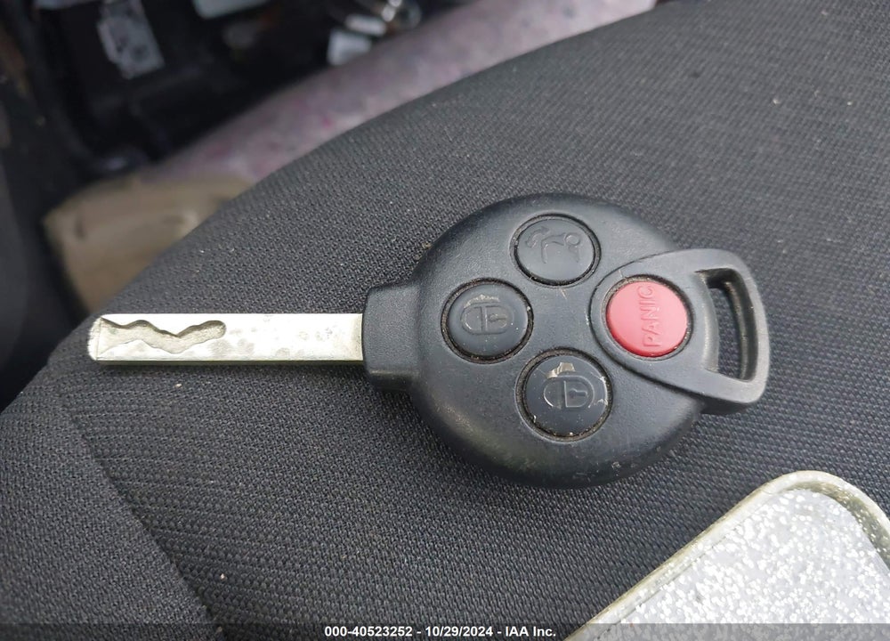 2015 SMART FORTWO PASSION/PURE VIN: WMEEJ3BA1FK814022