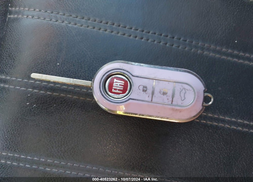 2018 FIAT 500 LOUNGE VIN: 3C3CFFCH1JT523794