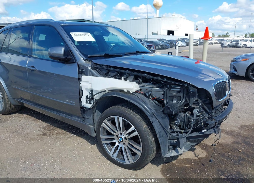 2013 BMW X5 XDRIVE35I/XDRIVE35I PREMIUM/XDRIVE35I SPORT ACTIVITY VIN: 5UXZV4C56D0E13541