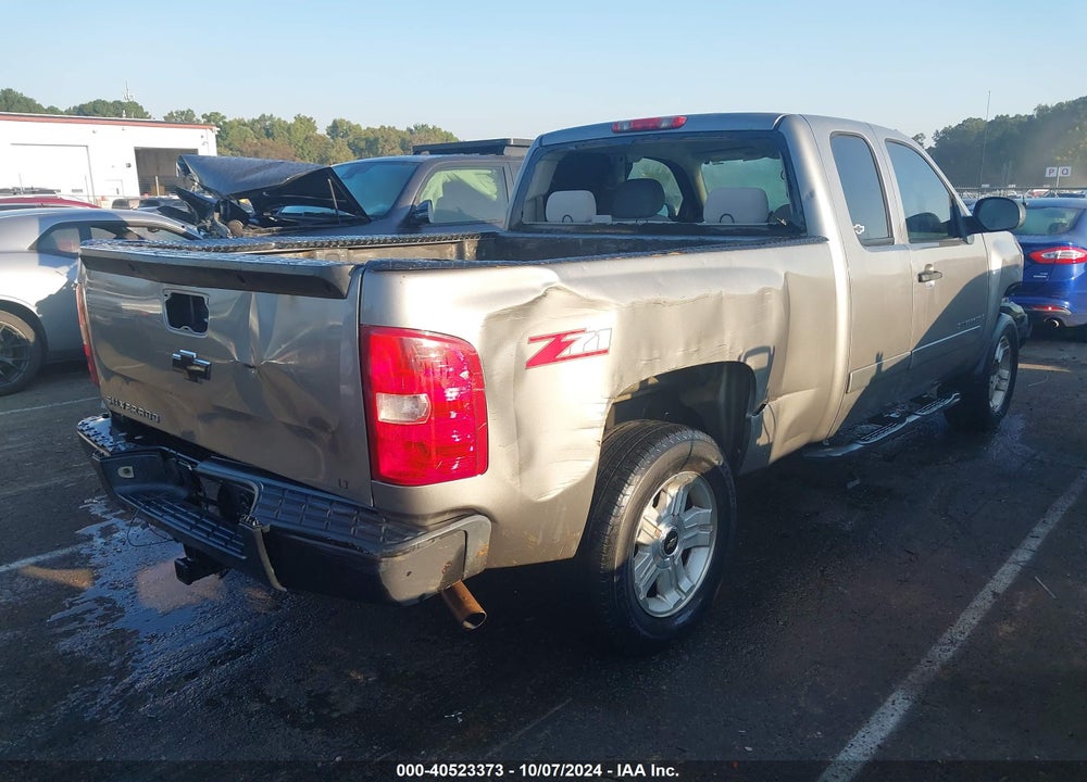 2008 CHEVROLET SILVERADO 1500 LT1 VIN: 2GCEC19J081177498