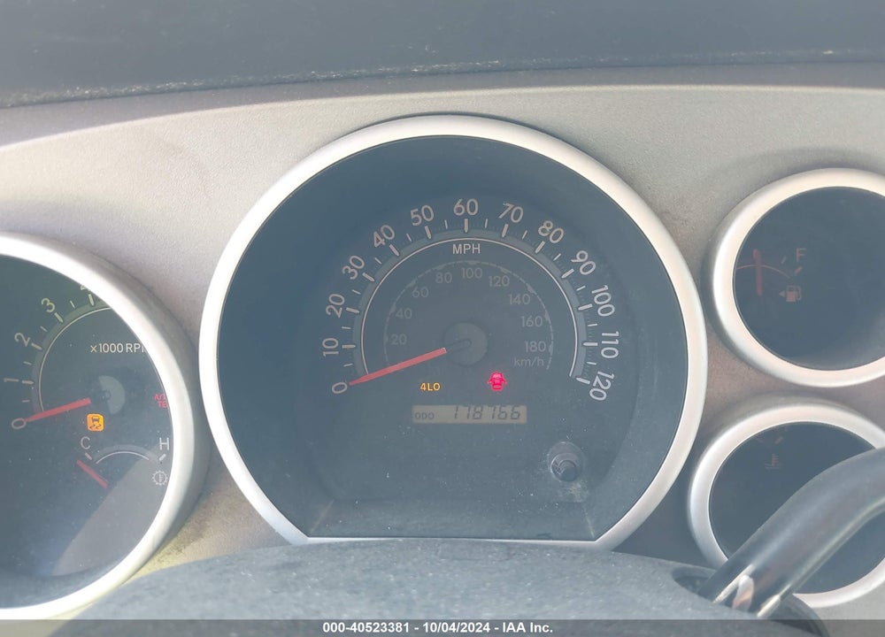 2010 TOYOTA TUNDRA GRADE 5.7L V8 VIN: 5TFCY5F10AX010961