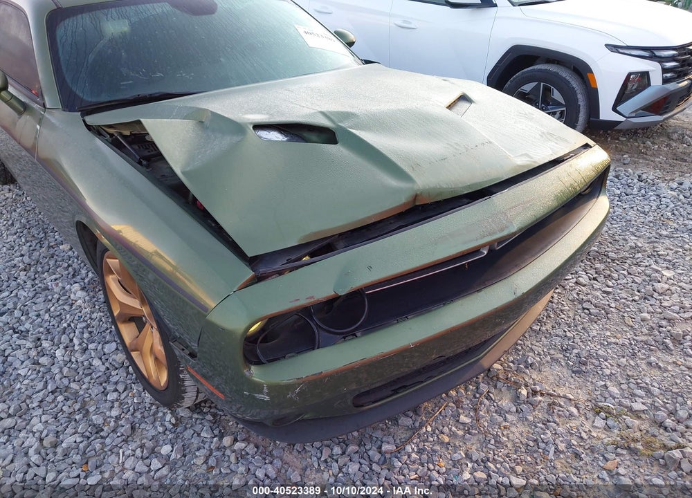 2018 DODGE CHALLENGER SXT PLUS VIN: 2C3CDZAG2JH318365