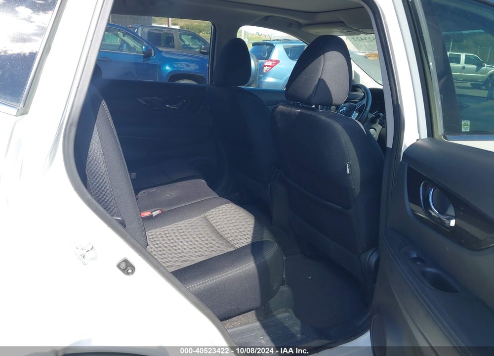 2017 NISSAN ROGUE SV VIN: 5N1AT2MV5HC745233
