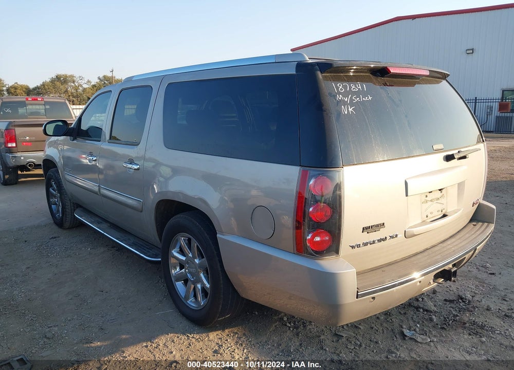 2008 GMC YUKON XL 1500 DENALI VIN: 1GKFC66888J187841